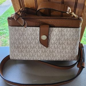 Michael kors Crossbody bag